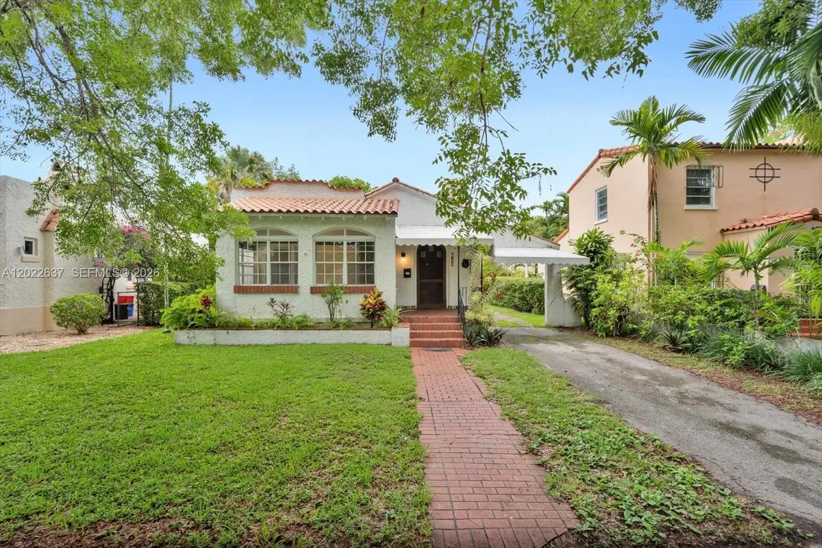 644 Navarre Ave, Coral Gables, FL 33134 - #1