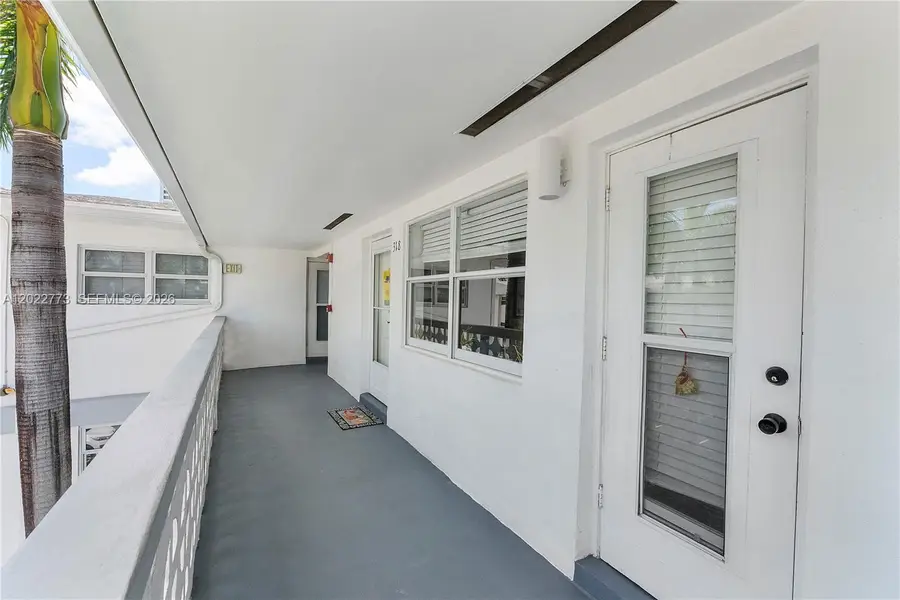 3133 S Ocean Dr #318, Hallandale Beach, FL 33009 - #3