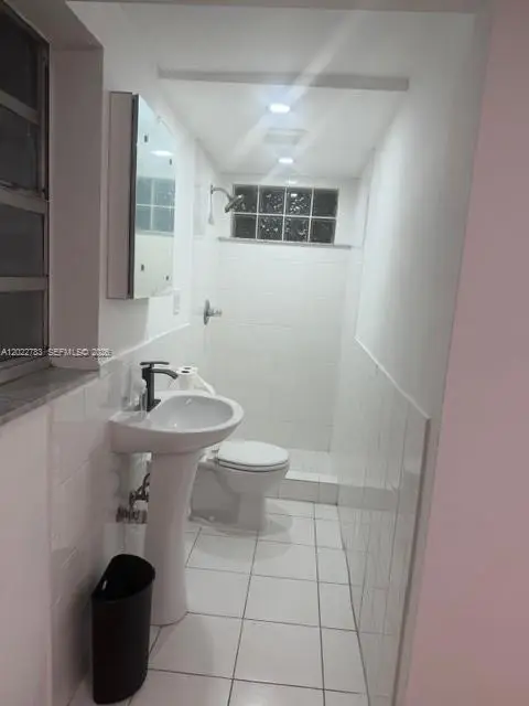 1001 S 62nd Ave, Hollywood, FL 33023 - #2