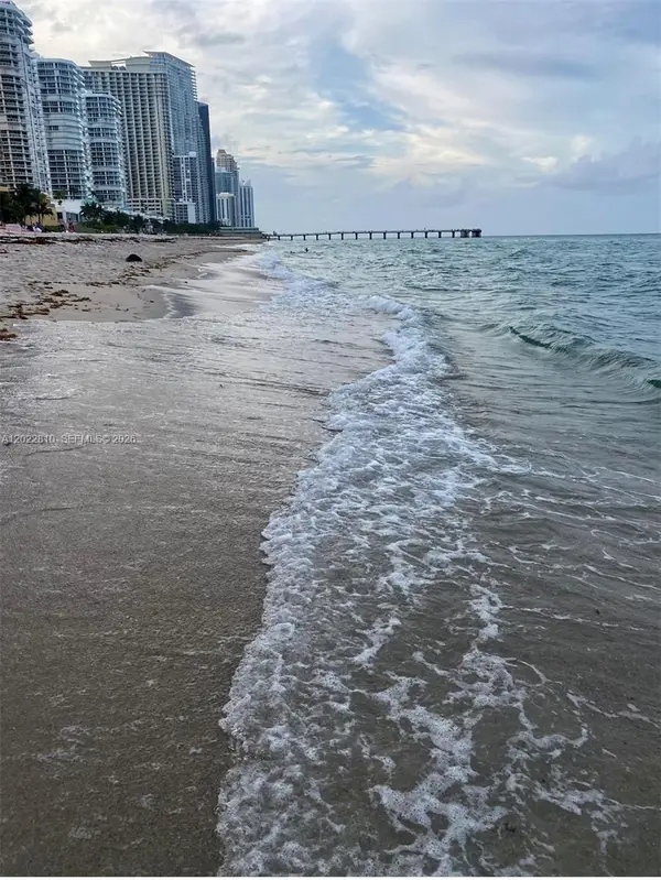 17125 N Bay Rd #3609, Sunny Isles Beach, FL 33160