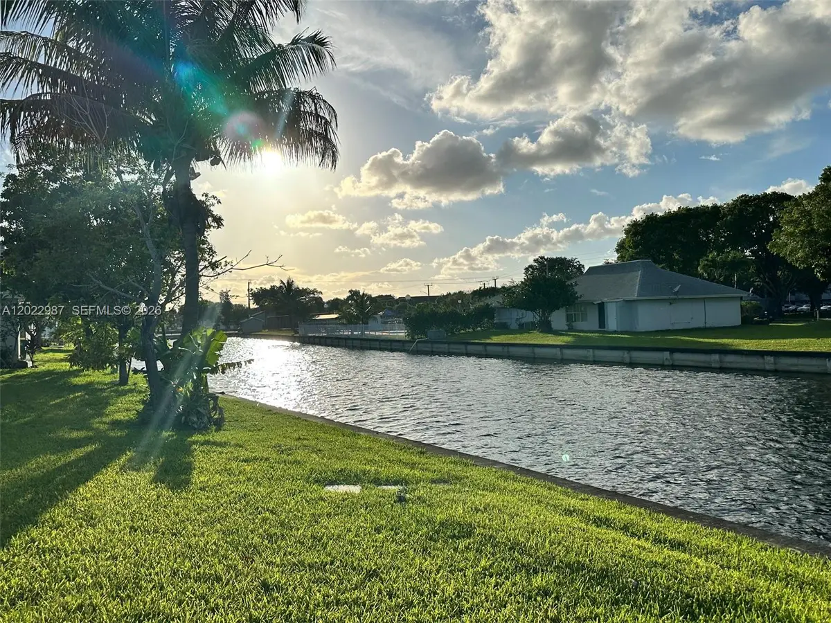 8309 NW 59th Pl, Tamarac, FL 33321 - #1