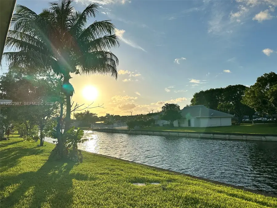 8309 NW 59th Pl, Tamarac, FL 33321 - #2