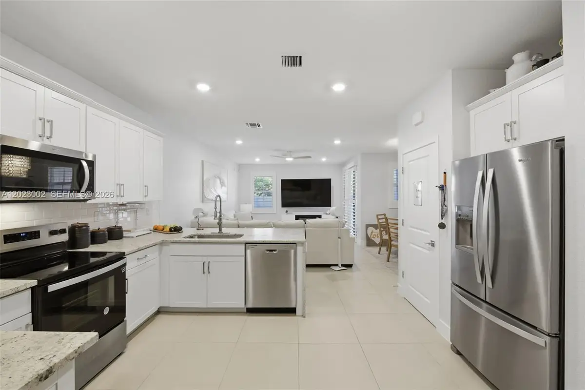 283 SW 169th Lane, Pembroke Pines, FL 33027 - #1