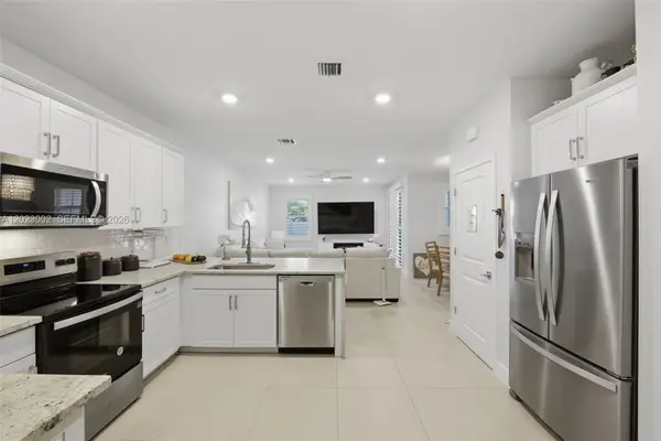 283 SW 169th Lane, Pembroke Pines, FL 33027