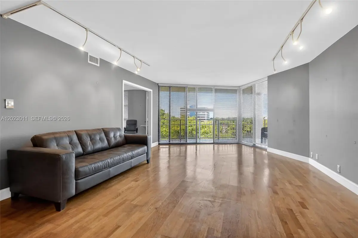 2000 Towerside Ter #709, Miami, FL 33138 - #1