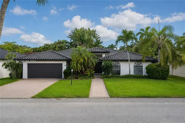 14170 SW 152nd Pl, Miami, FL 33196