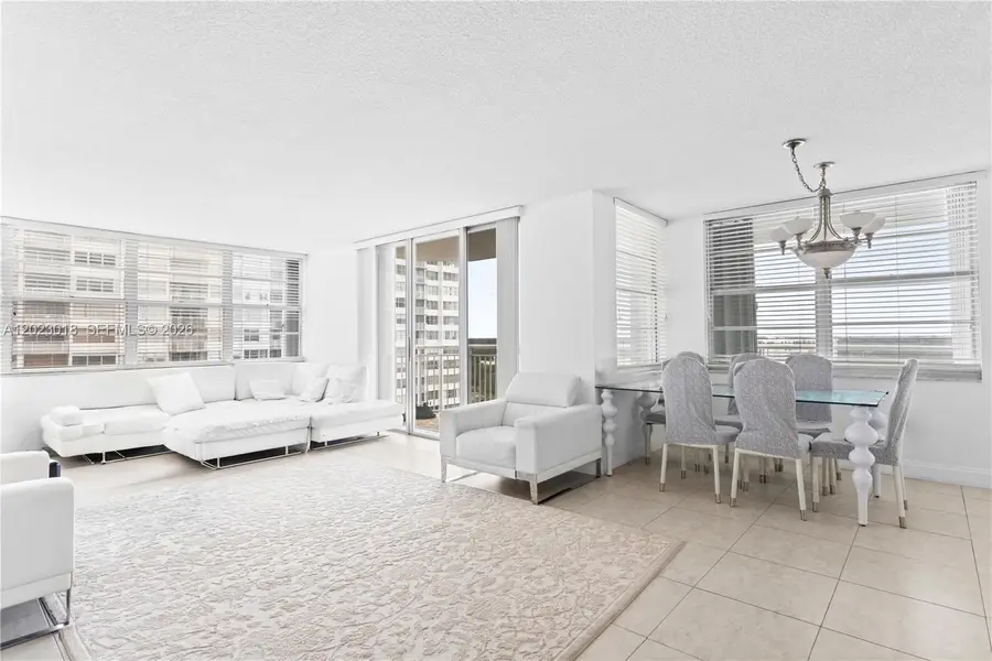 18051 Biscayne Blvd #1105, Aventura, FL 33160 - #2