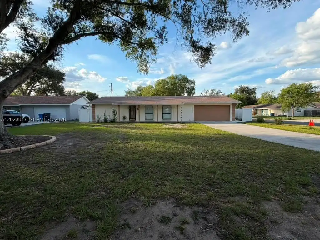 1210 Branda Vista Dr, Brandon, FL 33510 - #1