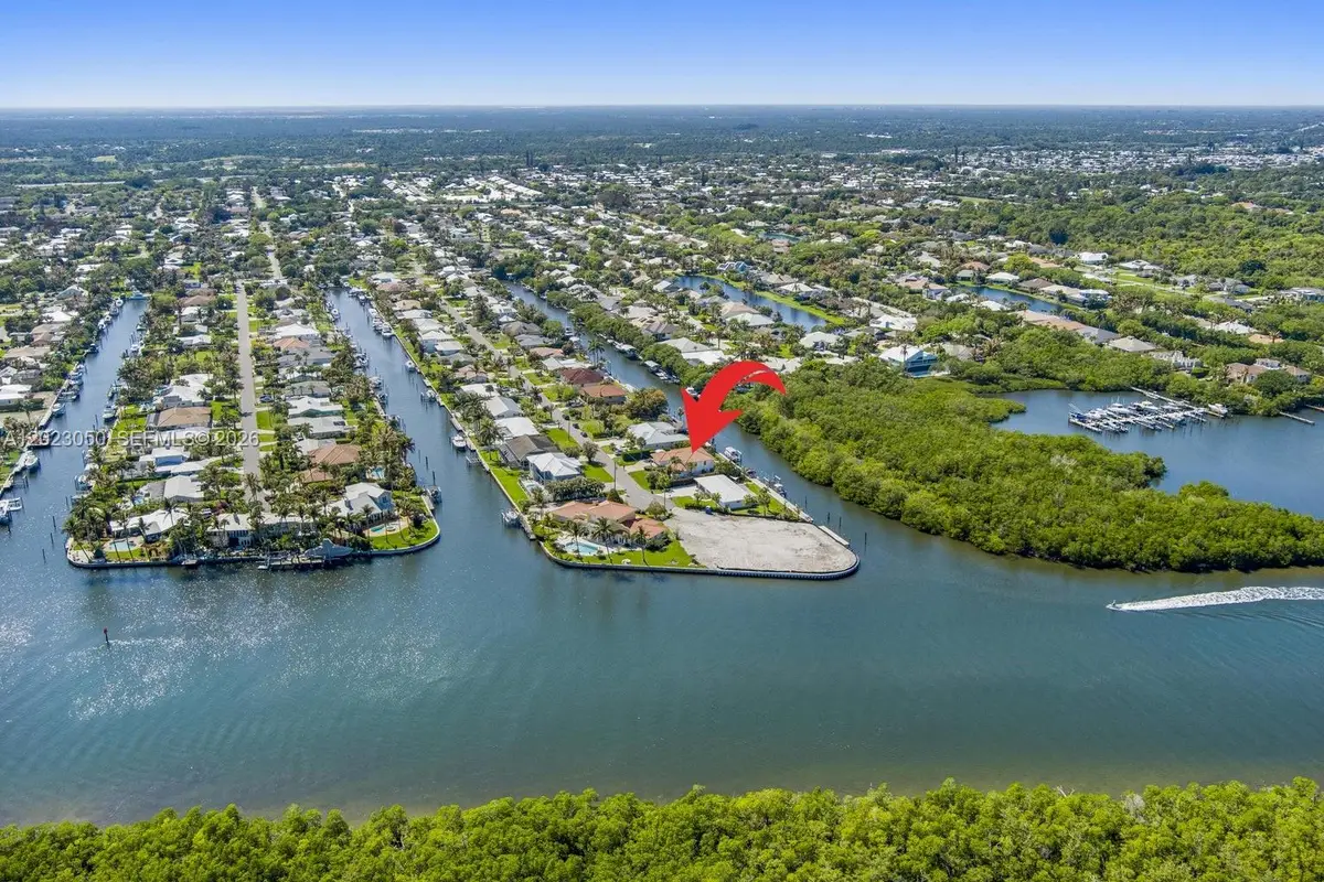 8565 SE Palm St, Hobe Sound, FL 33455 - #1