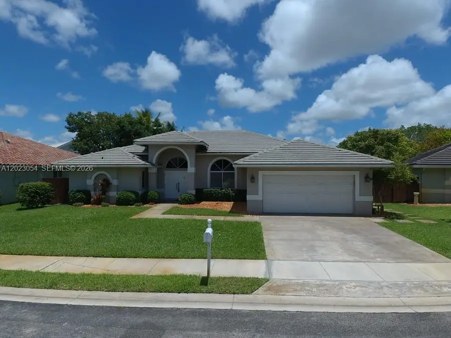 10205 SW 12th St, Pembroke Pines, FL 33025 - #2