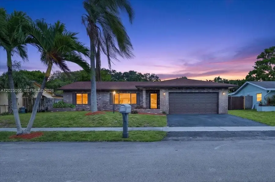 2460 NW 67 Ct, Fort Lauderdale, FL 33309 - #2