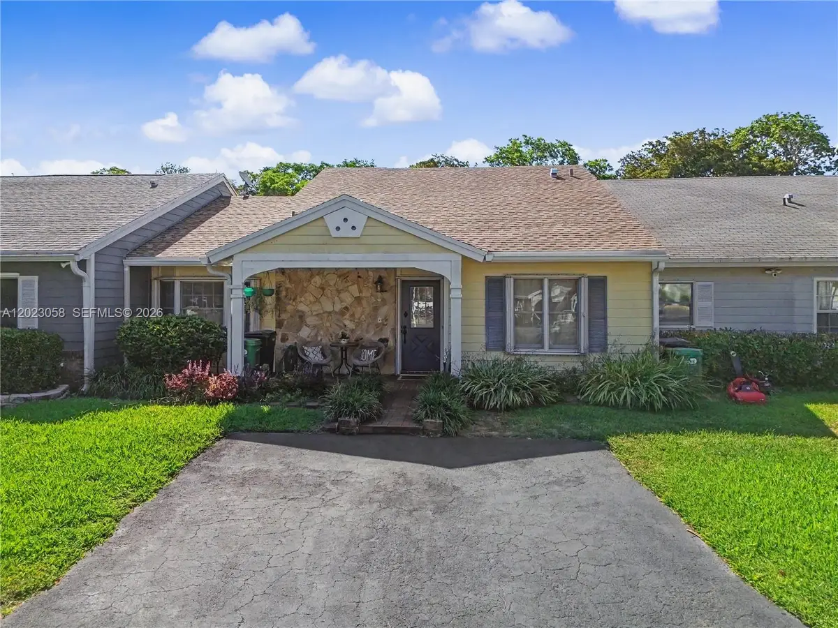 14609 SW 143rd Place Cir, Miami, FL 33186 - #1