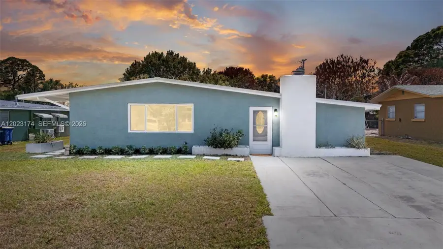 1013 Hispana Ave, Fort Pierce, FL 34982 - #2