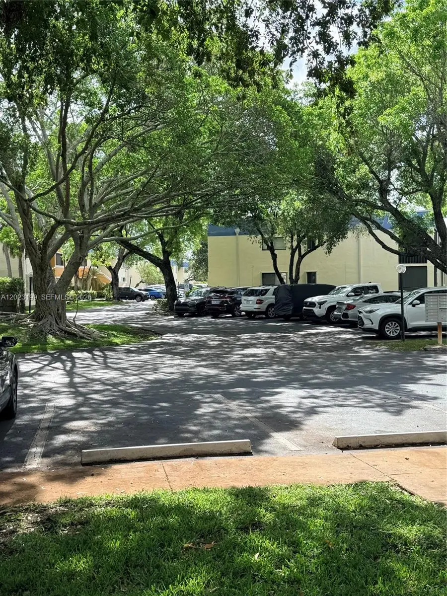 191 Lakeview Dr #103, Weston, FL 33326 - #3