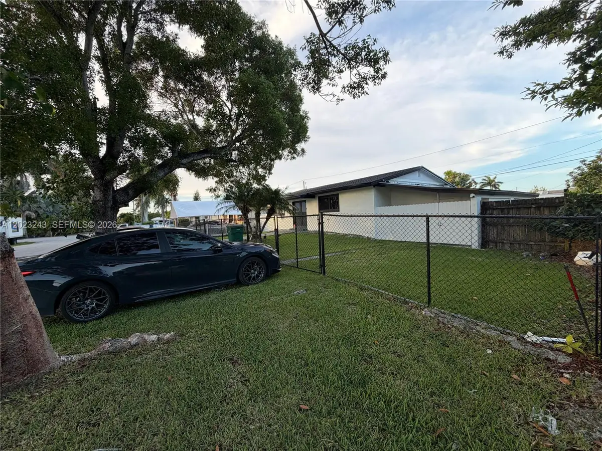 553 SW 6th Ct, Florida City, FL 33034 - #1