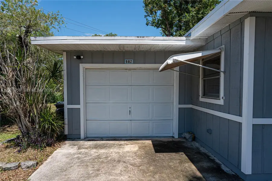 982 SW Airoso Blvd, Port Saint Lucie, FL 34983 - #2