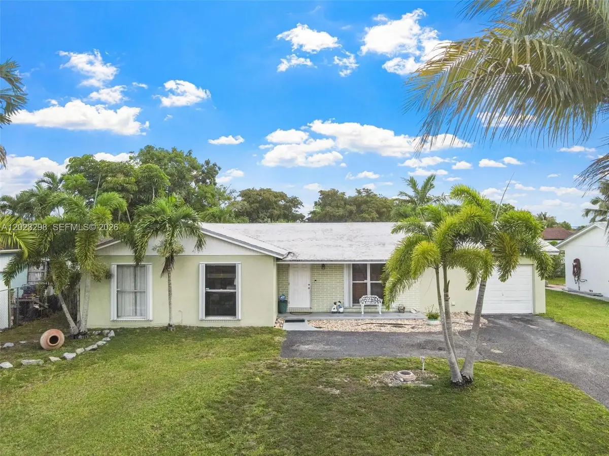 12381 SW 264th St, Homestead, FL 33032 - #1