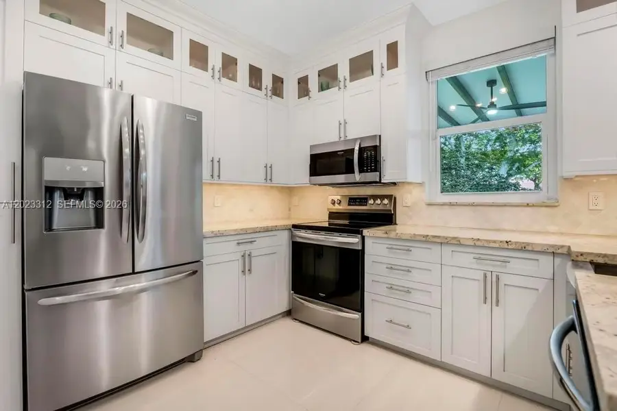 690 NW 159th Ln, Pembroke Pines, FL 33028 - #3