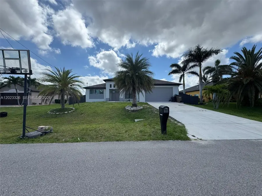113 NW 38th Pl, Cape Coral, FL 33993 - #3