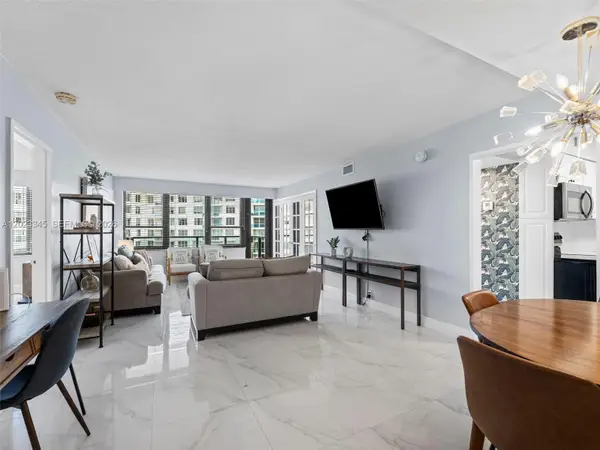 5225 Collins Ave #1509, Miami Beach, FL 33140