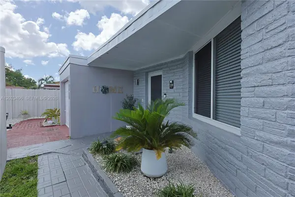 330 W 44th St, Hialeah, FL 33012