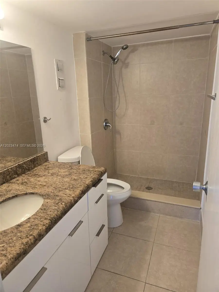 16950 W Dixie Hwy #B320, North Miami Beach, FL 33160 - #3
