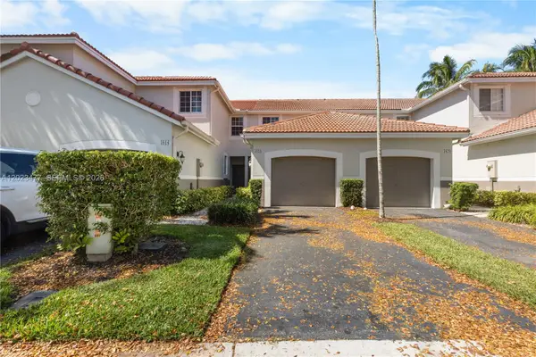 3818 San Simeon Cir, Weston, FL 33331