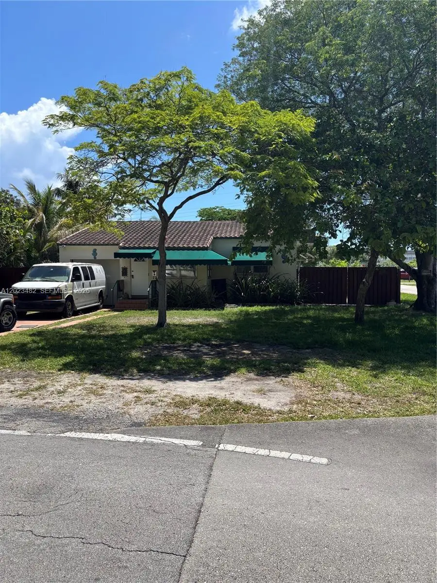 1501 N 16th Ct, Hollywood, FL 33020 - #2