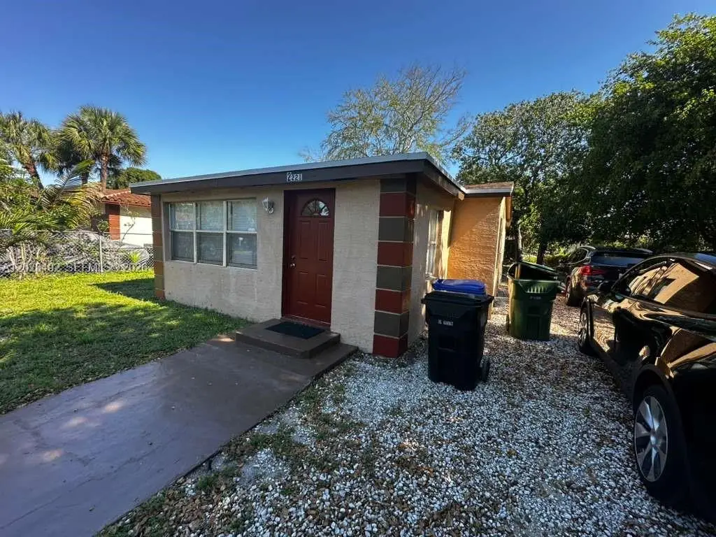 2221 NW 6th Ct, Fort Lauderdale, FL 33311 - #1