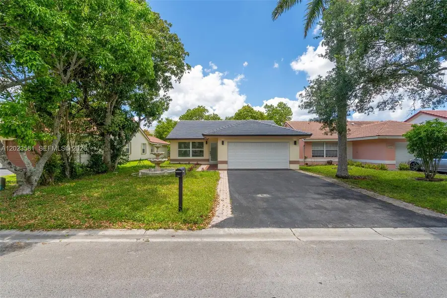 2828 NW 95th Ave, Coral Springs, FL 33065 - #2