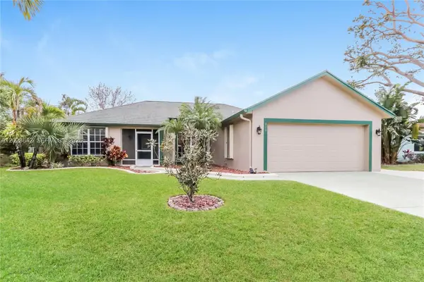 820 SW Dalton Ave, Port St Lucie, FL 34953