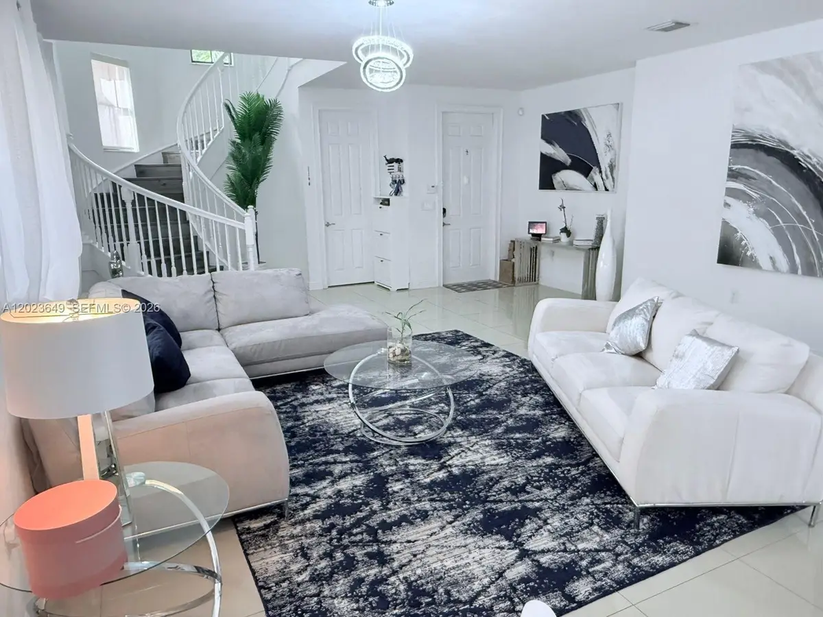 9907 NW 87th Ter, Doral, FL 33178 - #1