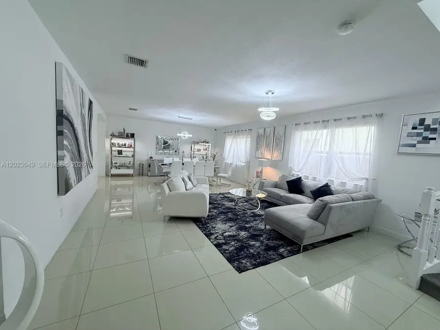 9907 NW 87th Ter, Doral, FL 33178 - #2