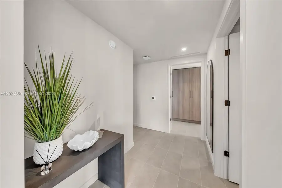 121 NE 5th St #3401, Miami, FL 33132 - #2