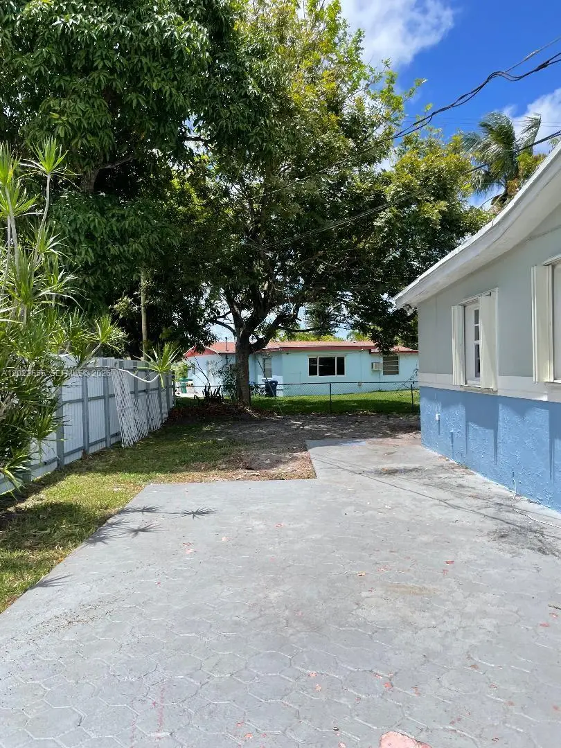 1225 NW 189th Ter, Miami Gardens, FL 33169 - #2
