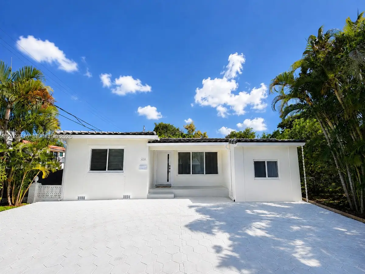 4220 SW 14th St, Miami, FL 33134 - #1