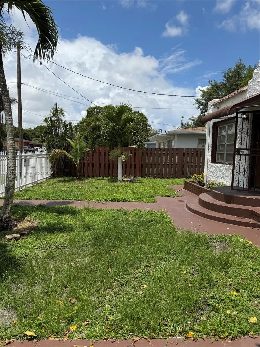 1727 NW 50th St, Miami, FL 33142 - #2