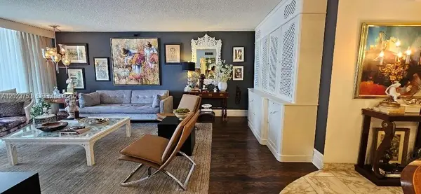 18061 Biscayne Blvd #901, Aventura, FL 33160
