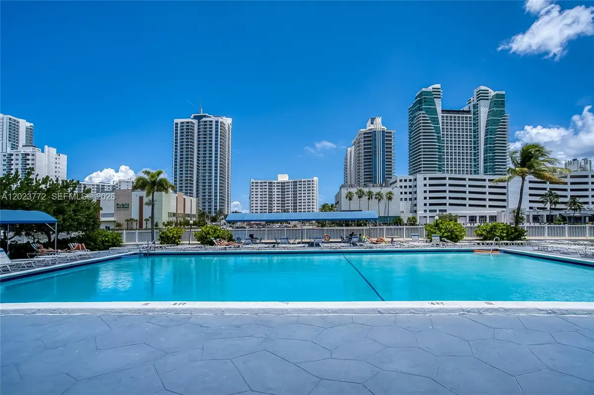 600 SW Parkview Dr #505, Hallandale Beach, FL 33009 - #1