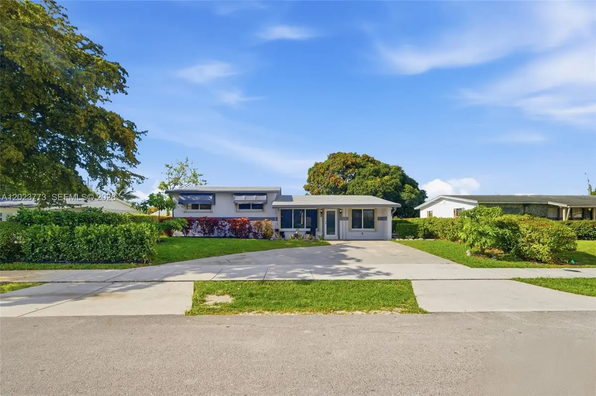 2780 NW 25, Fort Lauderdale, FL 33311 - #1