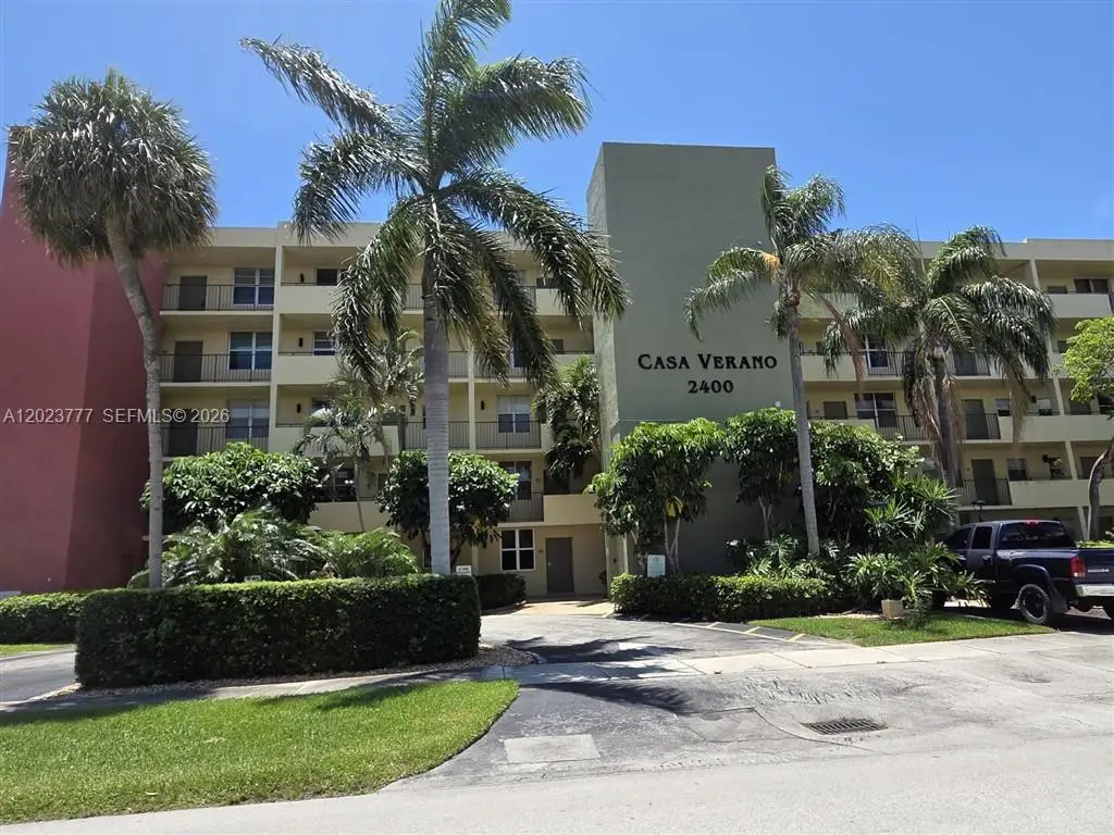 2400 NE 10th St #104, Pompano Beach, FL 33062 - #1