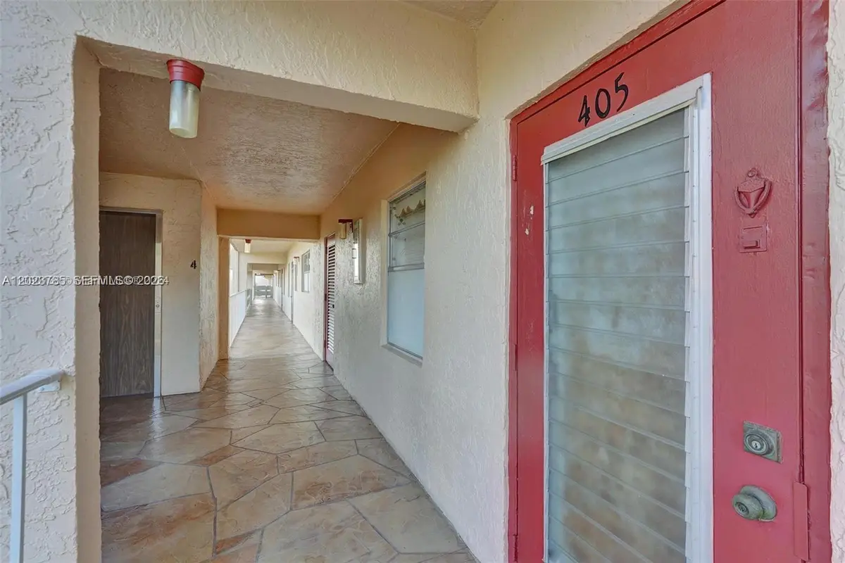 1030 Country Club Dr #405, Margate, FL 33063 - #1