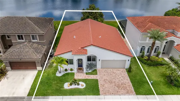 1601 SW 106th Ter, Davie, FL 33324