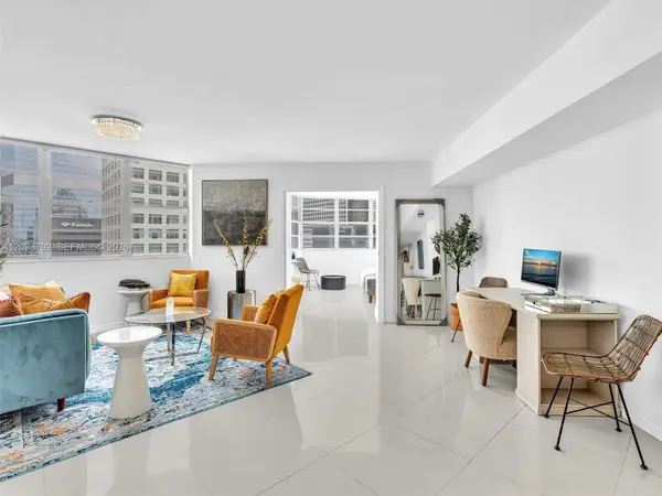 825 Brickell Bay Dr #2048, Miami, FL 33131