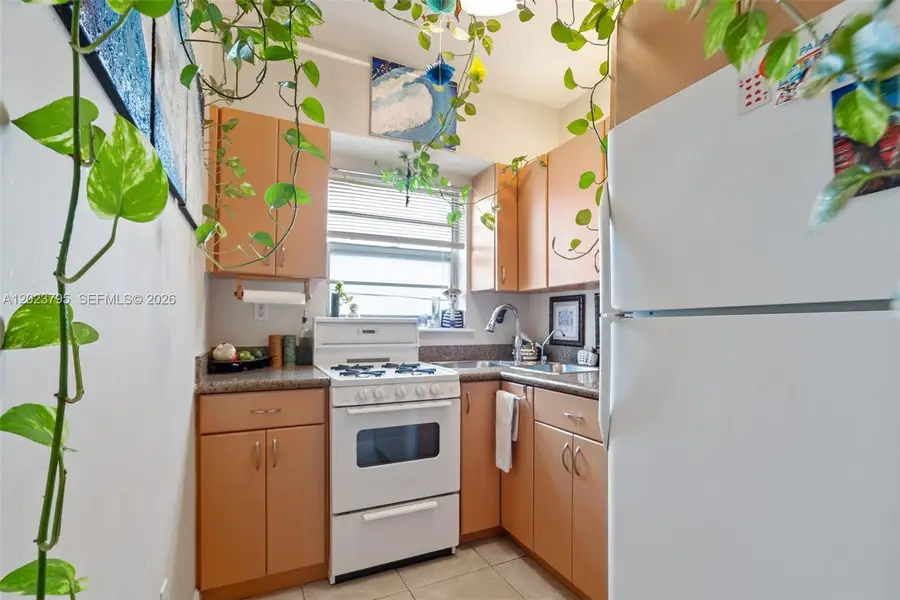 936 Pennsylvania Ave #205, Miami Beach, FL 33139 - #3