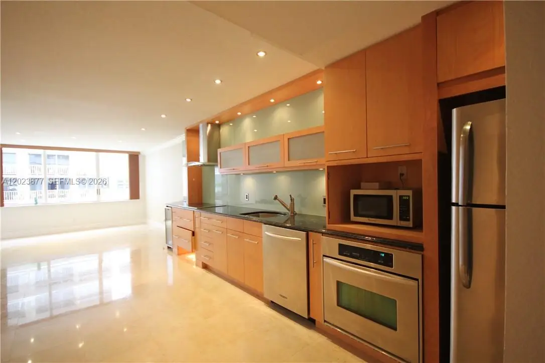 5401 Collins Ave #339, Miami Beach, FL 33140 - #1