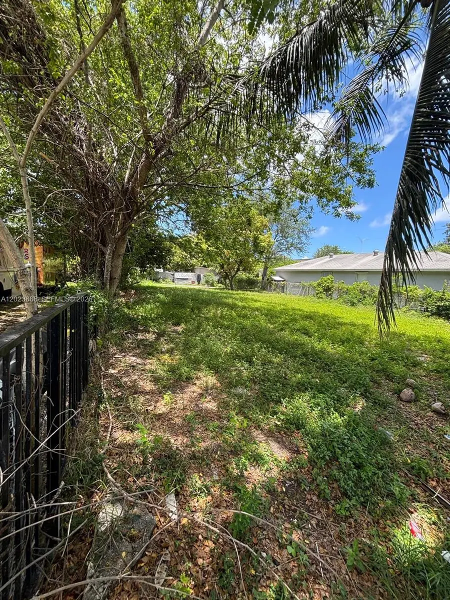 665 NW 43rd St, Miami, FL 33127 - #2