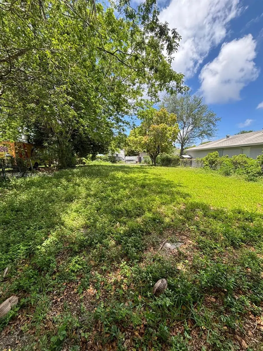 665 NW 43rd St, Miami, FL 33127 - #3