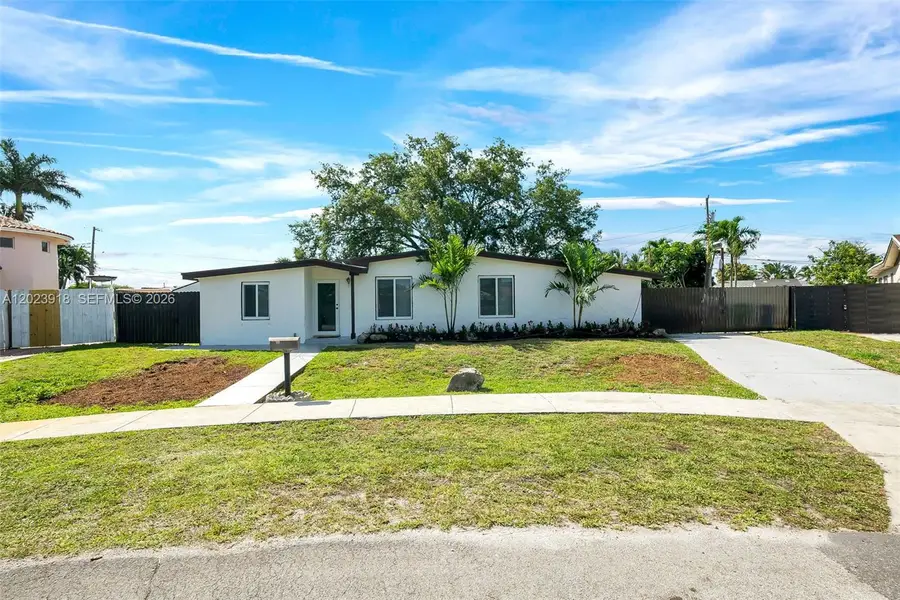 7971 NW 179th St, Hialeah, FL 33015 - #2