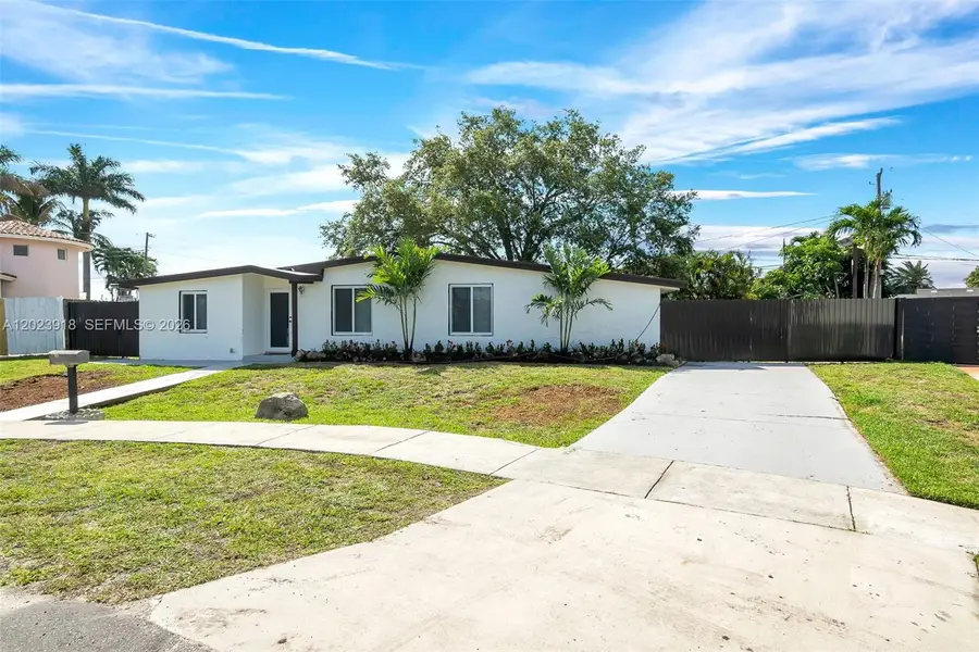 7971 NW 179th St, Hialeah, FL 33015 - #3